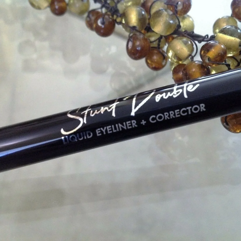 Kristofer Buckle Stunt Double Dual-Ended Liquid Eyeliner and Corrector in Black